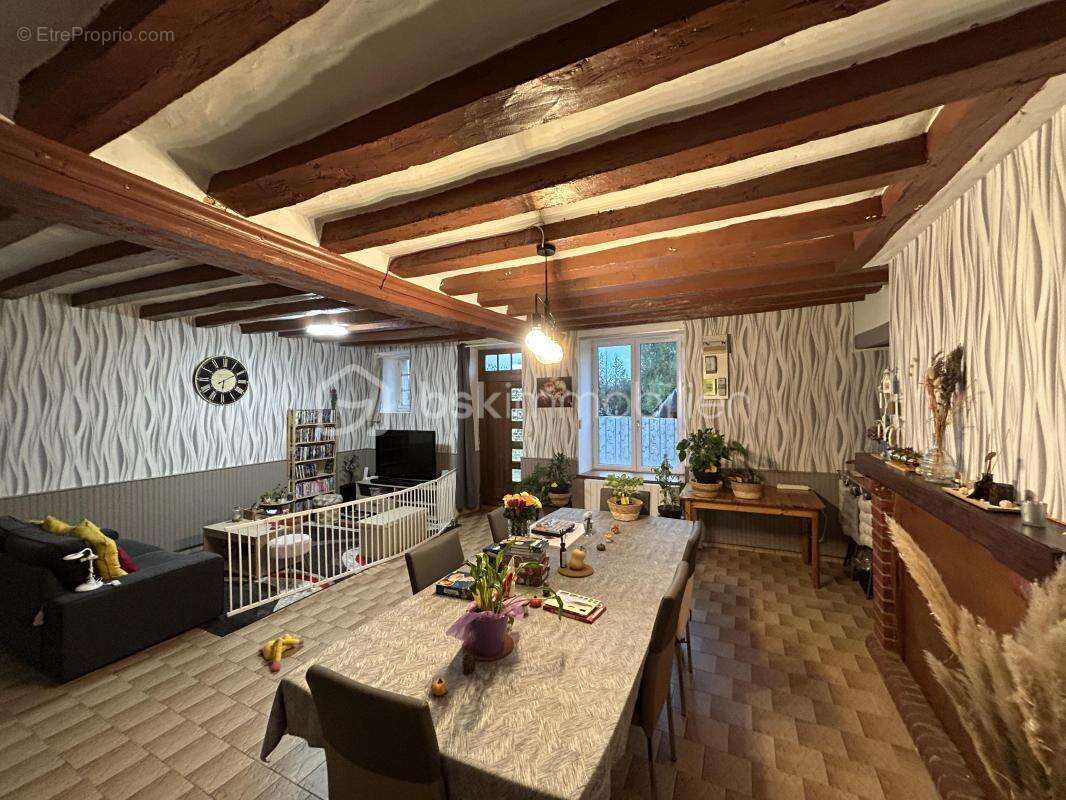 Maison à BRAINS-SUR-GEE