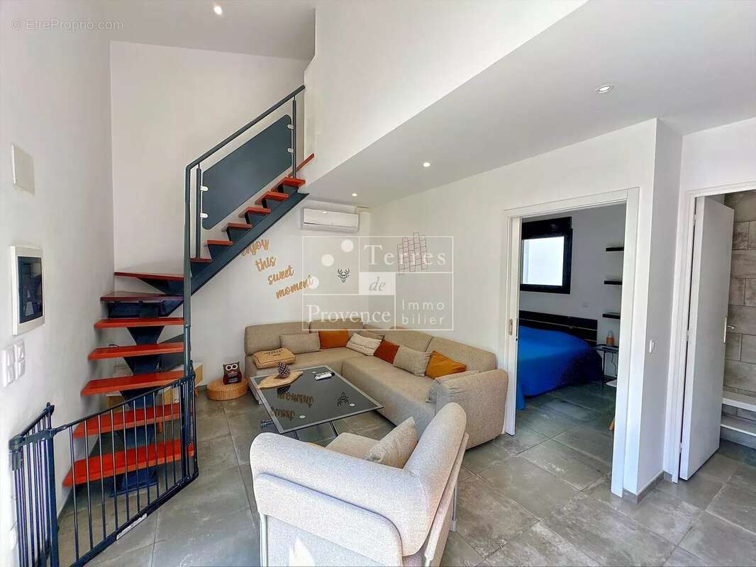 Maison à REGUSSE