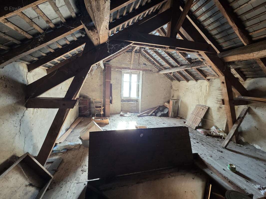 n°1 - Maison à LA GENEYTOUSE