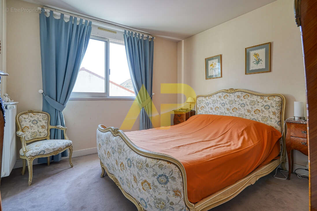 Appartement Le Plessis Robinson 5pièce(s) 106 m2 - photo 12