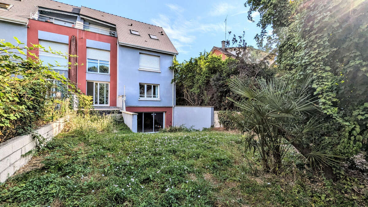 Appartement Saint Denis 4 pièce(s) 55.07 m2 - photo 10