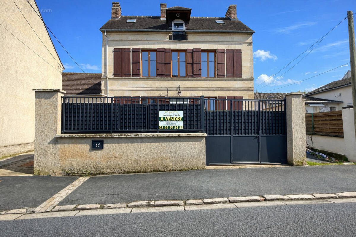 Maison à NEUILLY-EN-THELLE