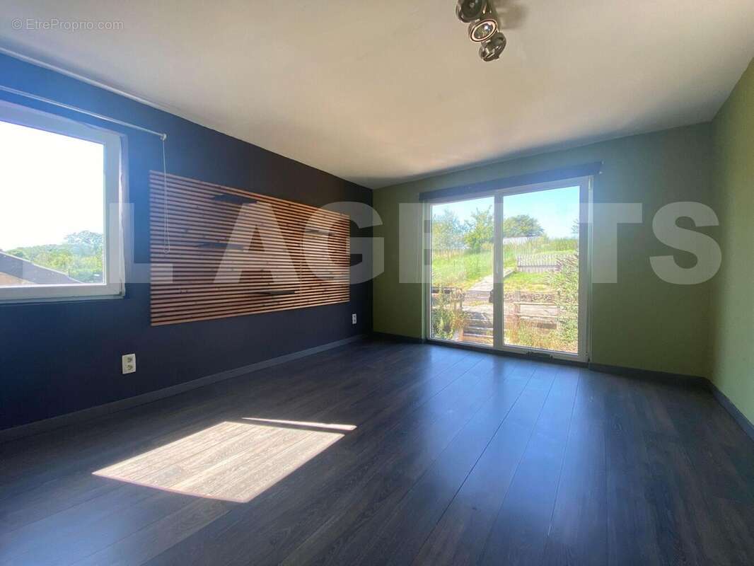 454510818_1911103246055424_7322103024087405682_n - Maison à MATTON-ET-CLEMENCY