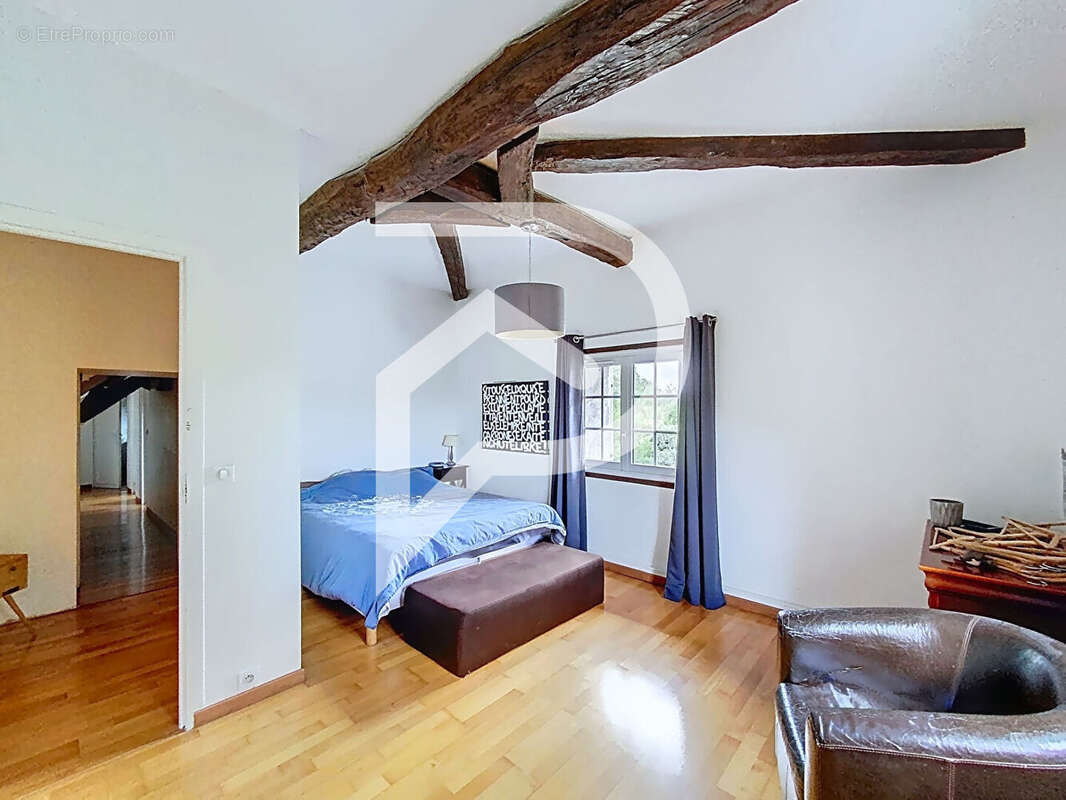 Maison à MEZIERES-EN-DROUAIS