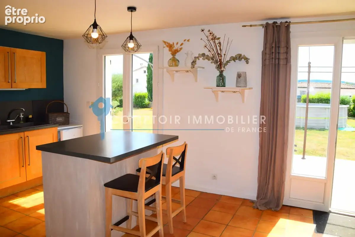 Dépt. 07 - A VENDRE à VALLON PONT D'arc - Villa de 120 m2 - Parcelle de 1600 m2 constructible. - photo 8