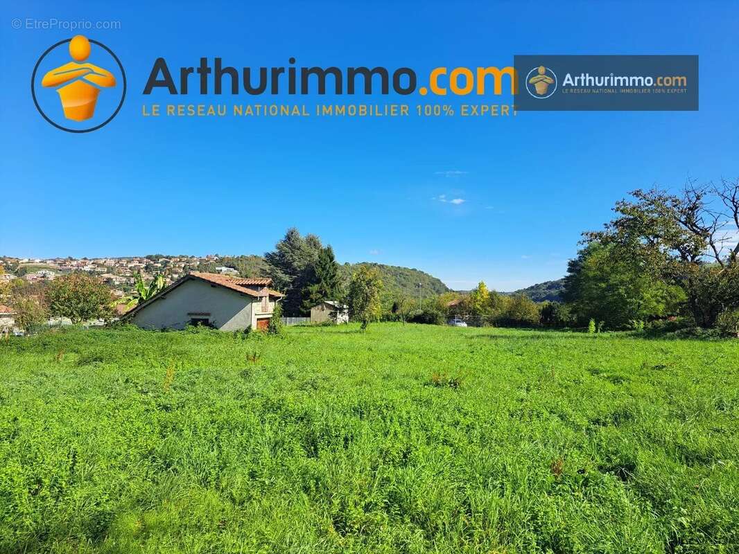 Terrain à SAINT-GIRONS