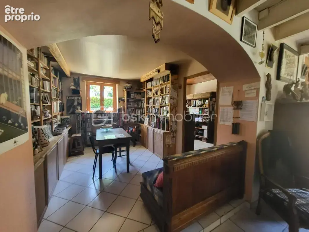 Maison T8 197 m2 terrain 1 ah - photo 6