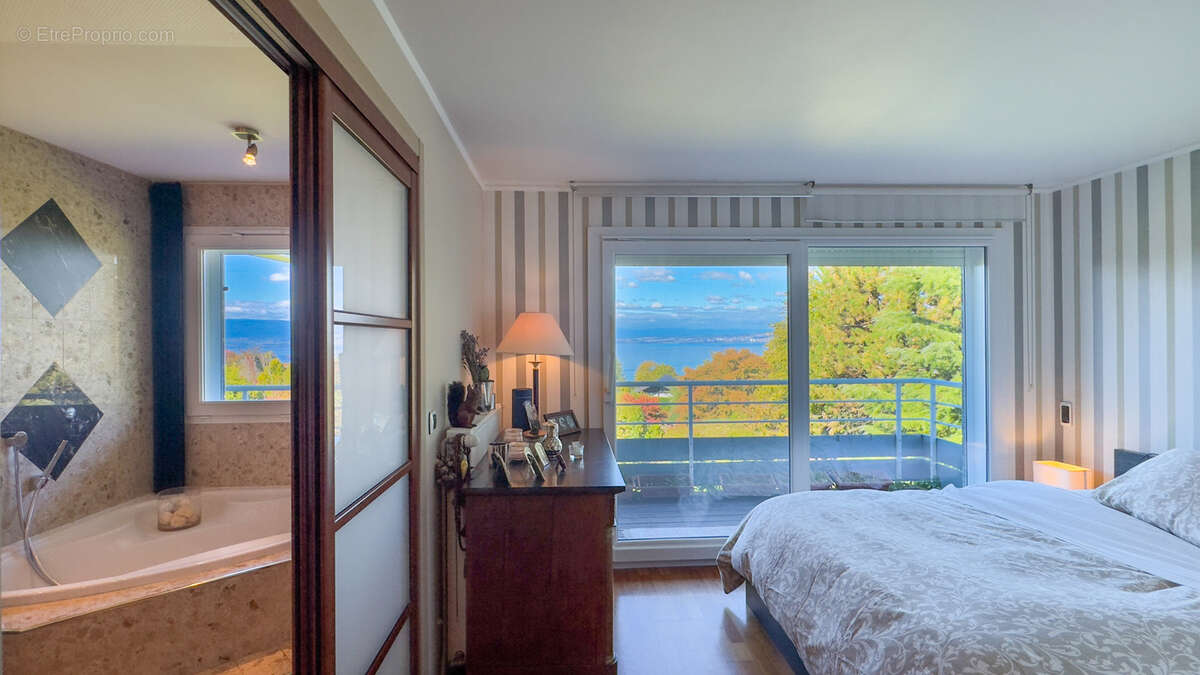 Maison à NEUVECELLE