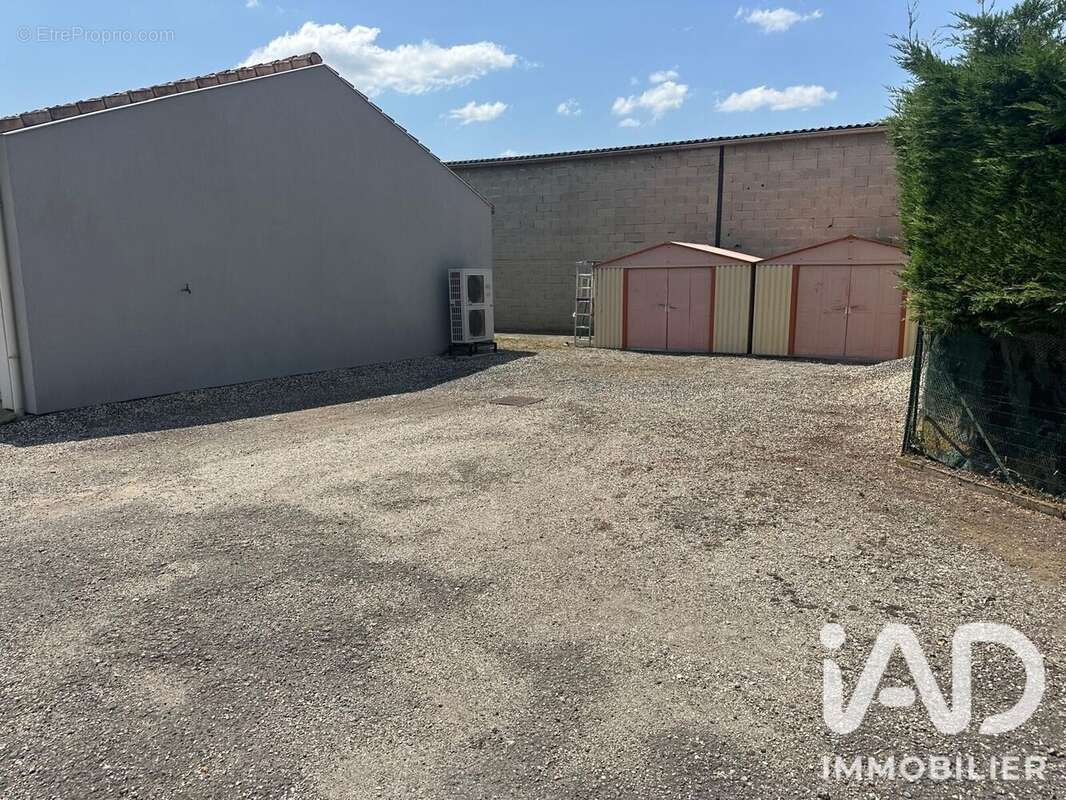 Photo 2 - Maison à AUBERIVES-SUR-VAREZE