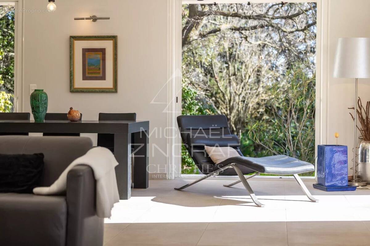 Maison à CABRIERES-D'AVIGNON