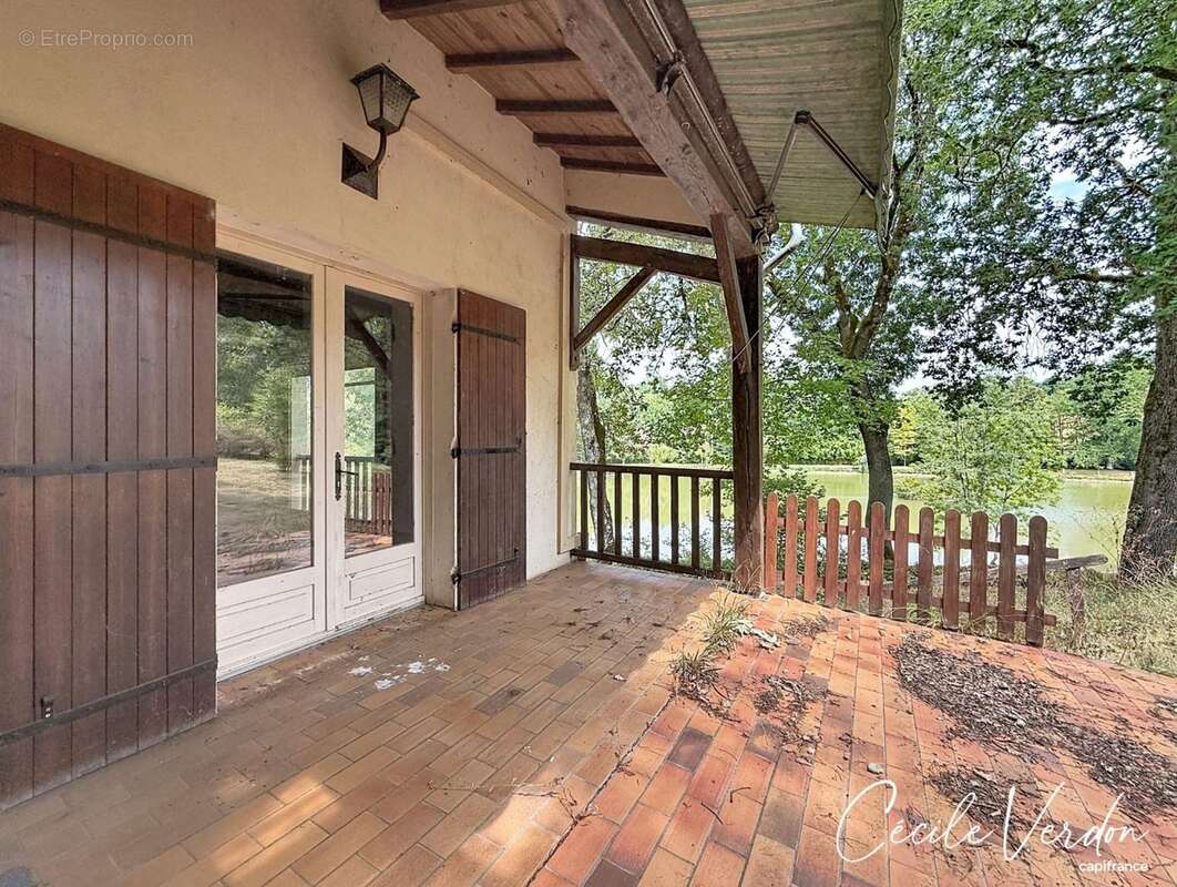 Maison à vendre 5 pièces RAZAC DE SAUSSIGNAC (24) - photo 3