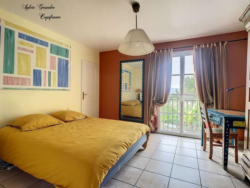 Maison à VILLELAURE