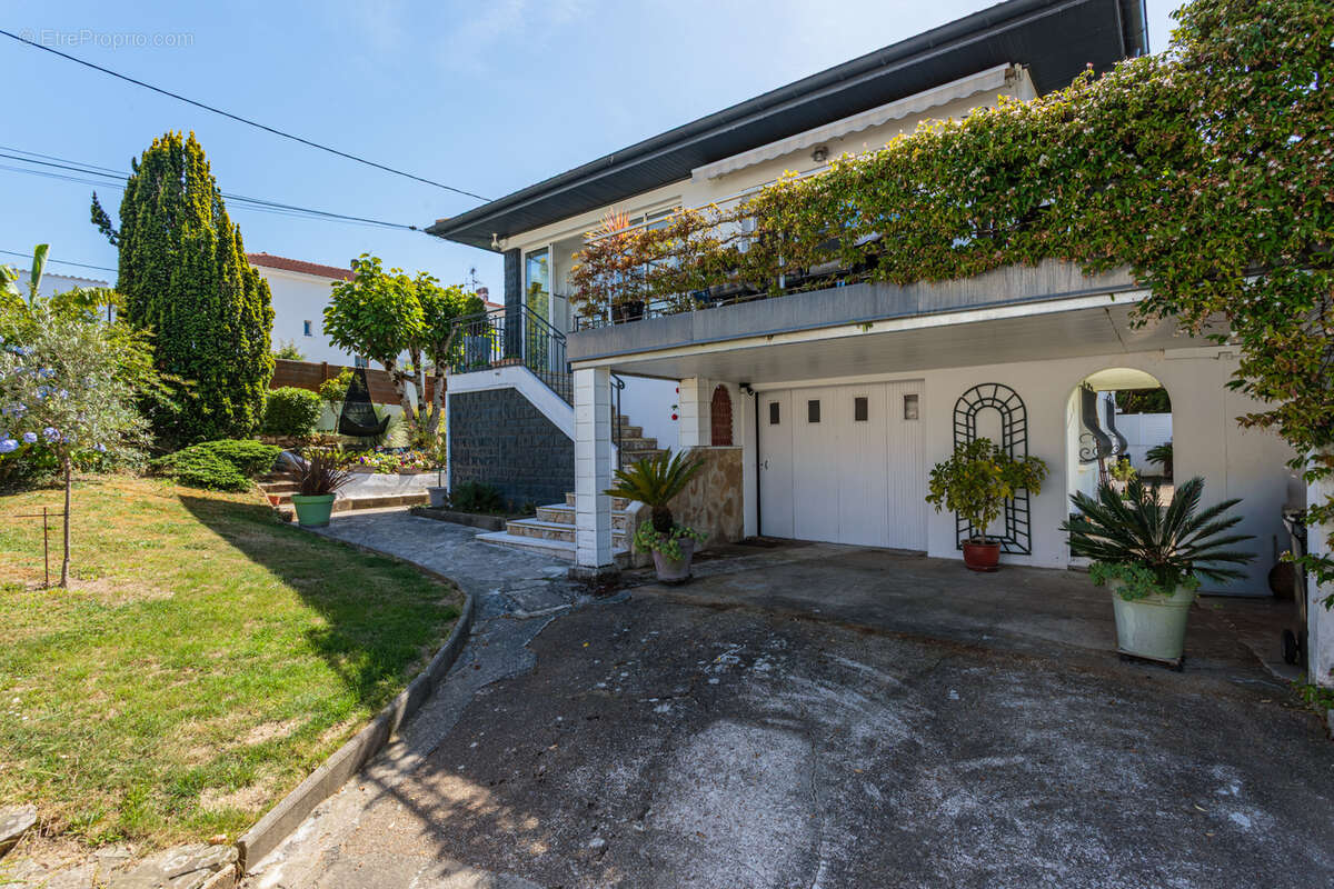 Maison familiale anglet idealement place - photo 11