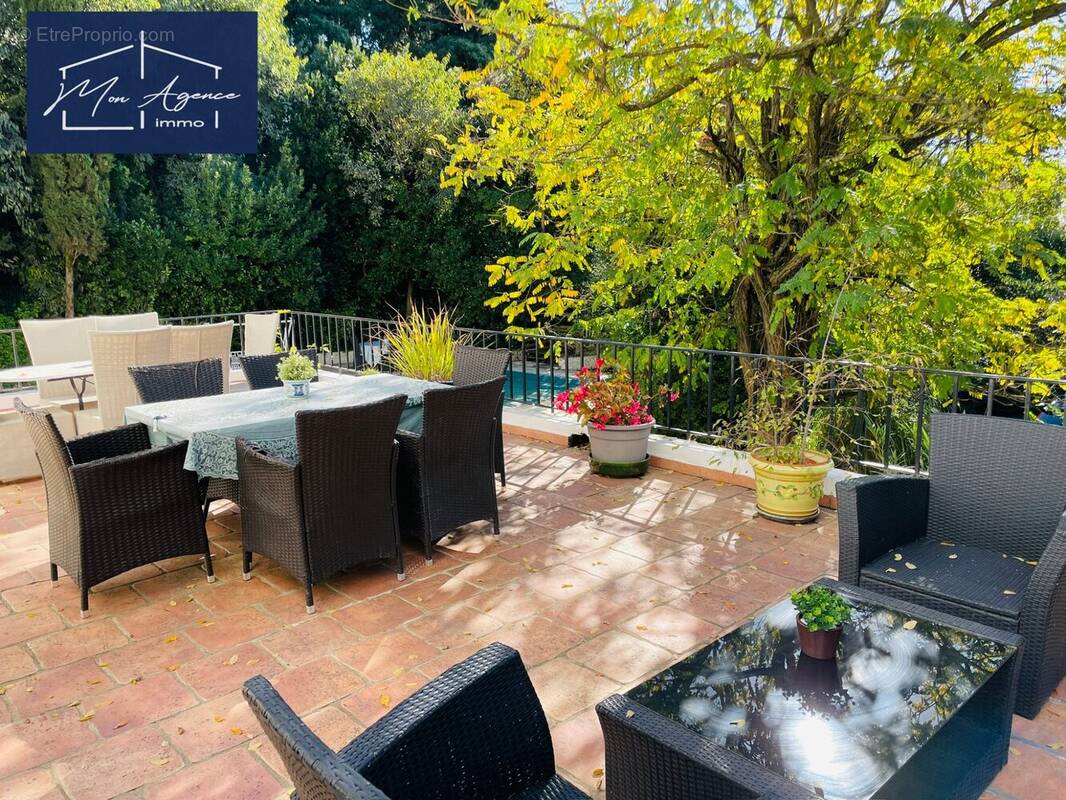 Maison à VILLENEUVE-LES-AVIGNON