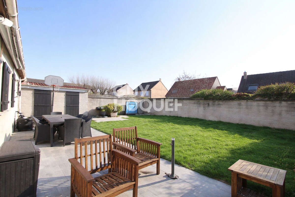 Maison à BRIE-COMTE-ROBERT