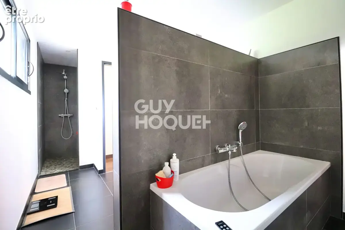 Maison Saint Jean De Braye - 5 pièces - 170m² - photo 8