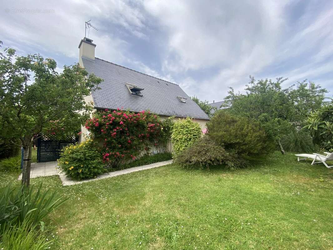 Maison à LARMOR-BADEN