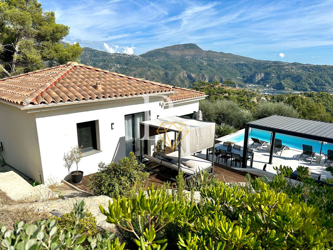 Maison à CARROS