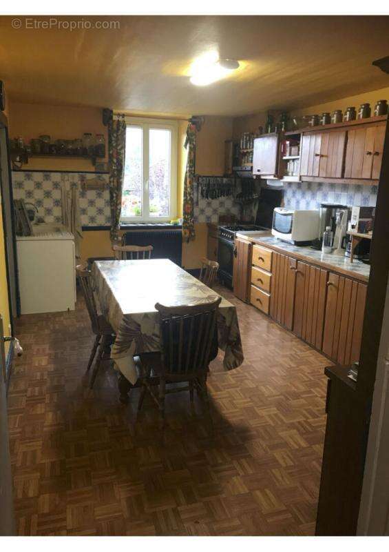 Maison de caractère de 250m2 - 9 pièces- Charme, histoire et fort potentiel touristique - photo 4