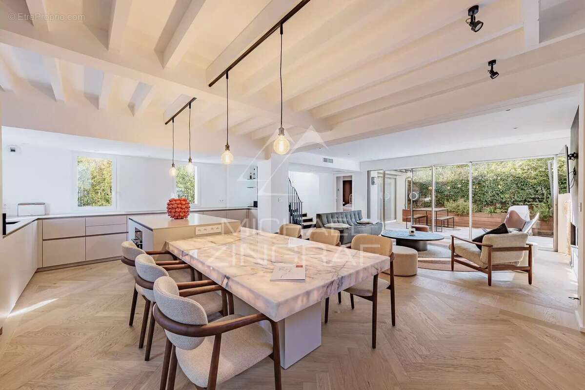 Maison à LE BOUSCAT