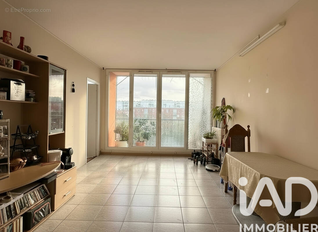 Photo 1 - Appartement à VITRY-SUR-SEINE