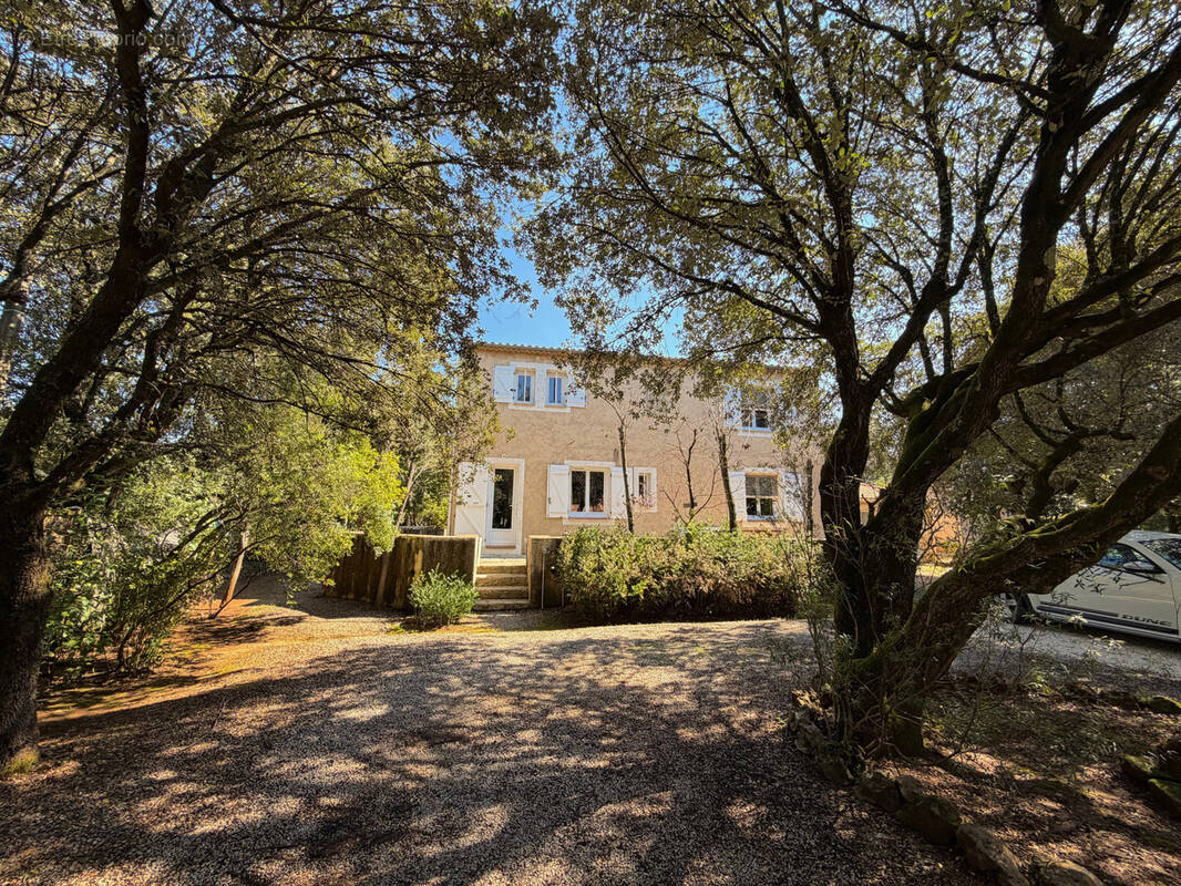 Maison à SAINT-MAXIMIN-LA-SAINTE-BAUME