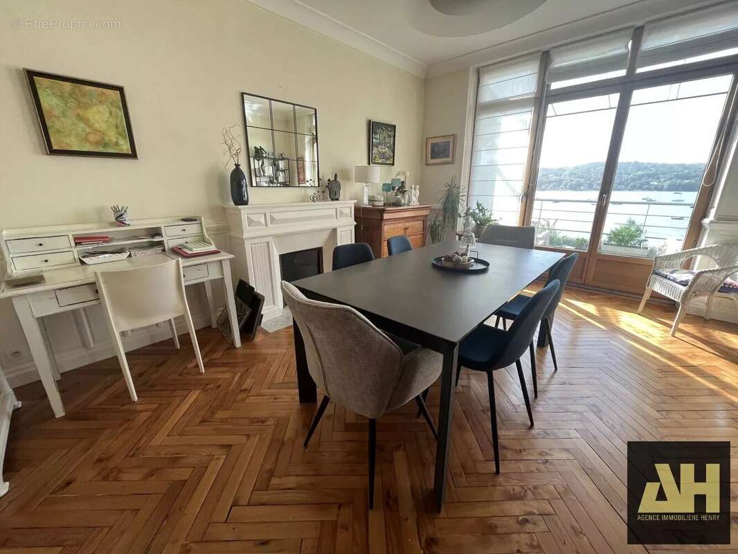 Maison à LE RELECQ-KERHUON