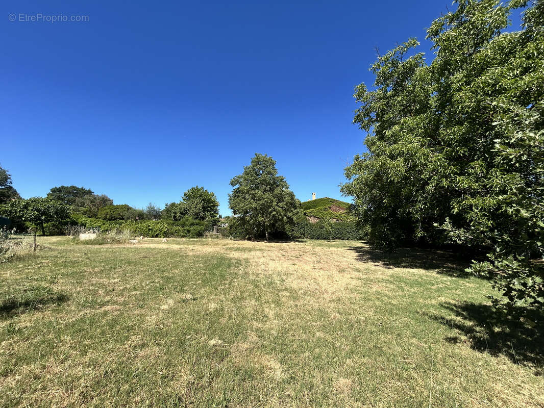 Terrain à LE VAL