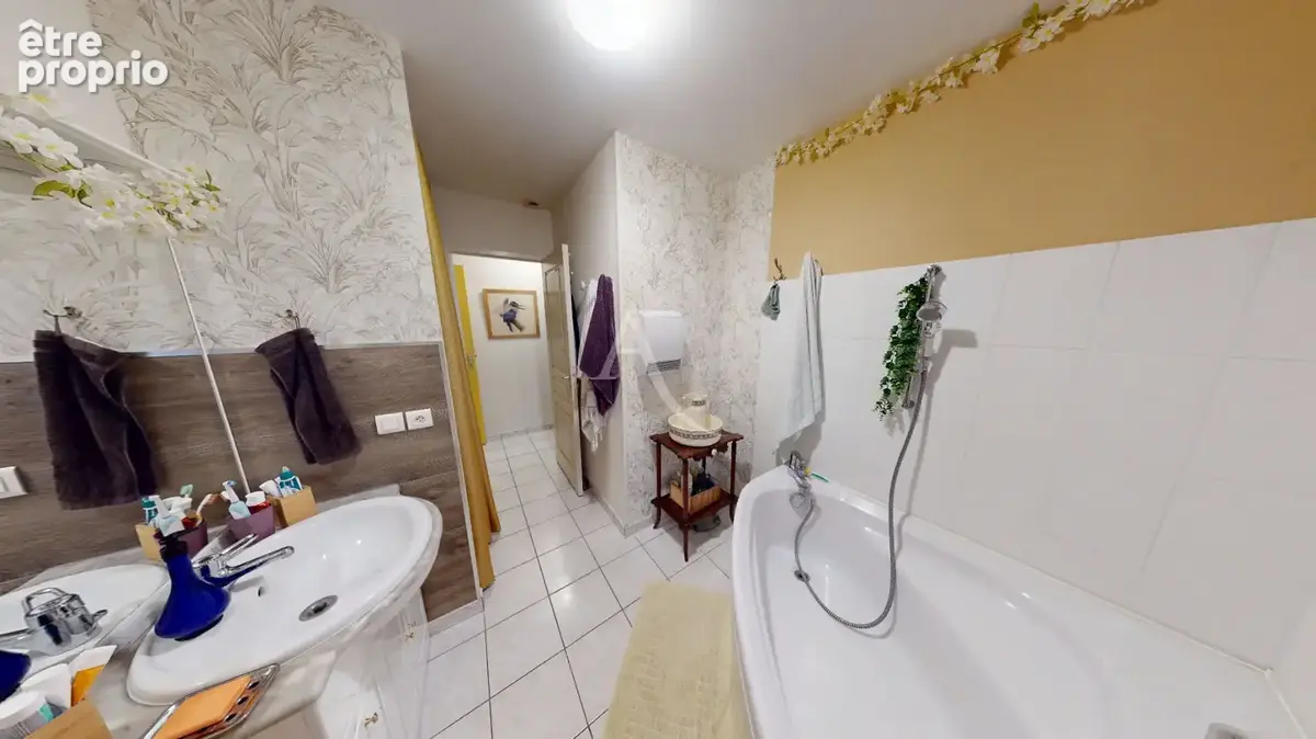 Maison Fontaine-le-comte 4 pièces 132 m2 - photo 5