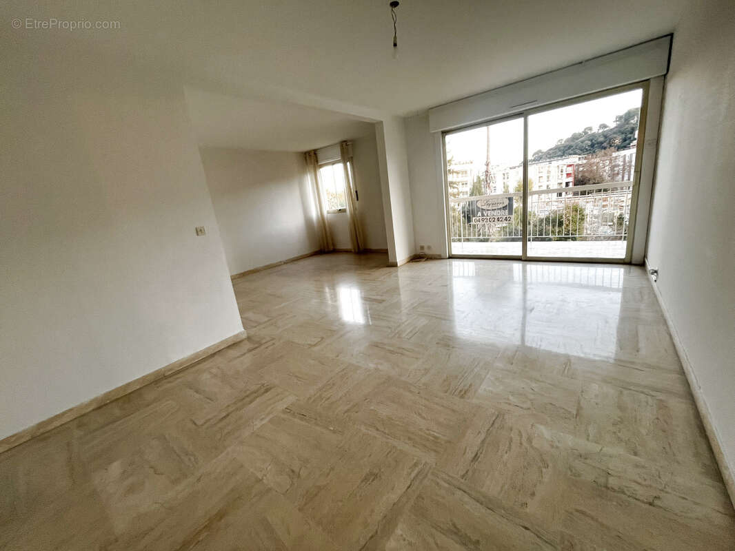 Appartement à CAGNES-SUR-MER