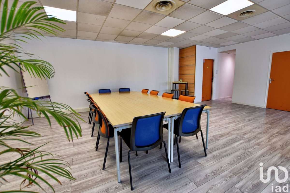 Photo 8 - Commerce à RIS-ORANGIS