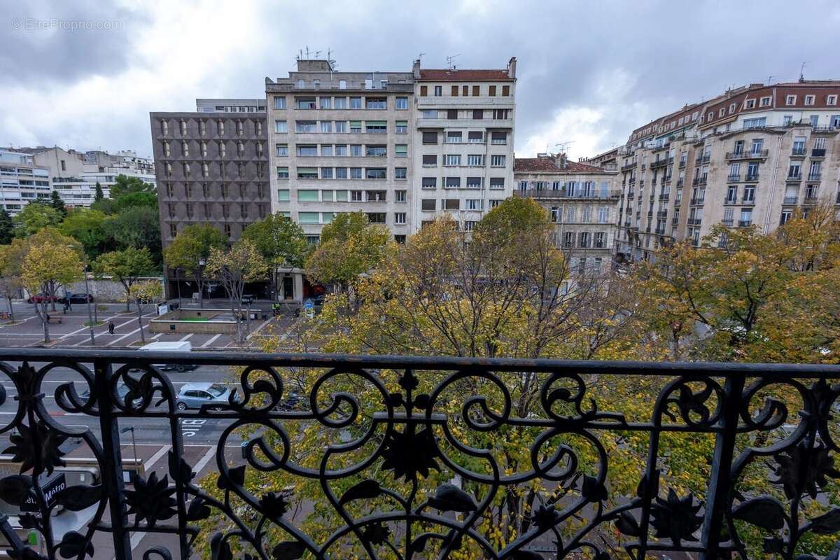Appartement à MARSEILLE-8E