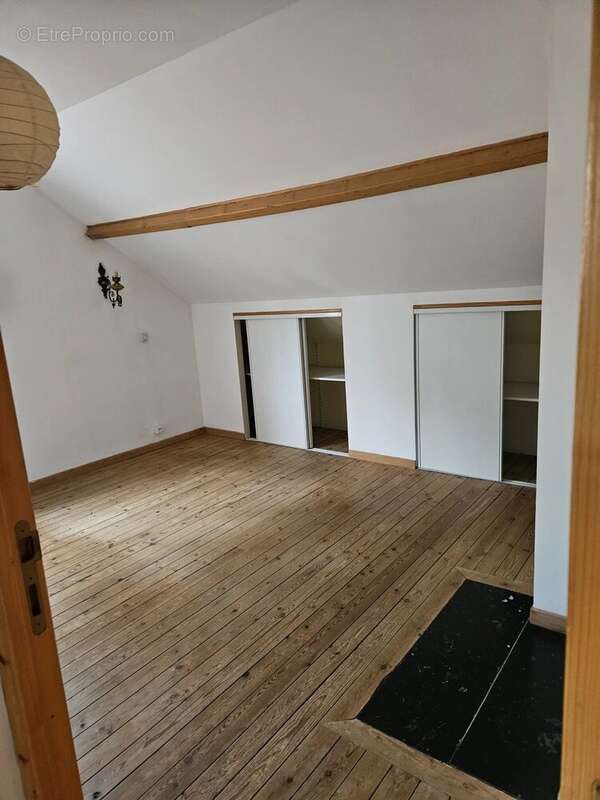 Maison à BRUYERES-ET-MONTBERAULT