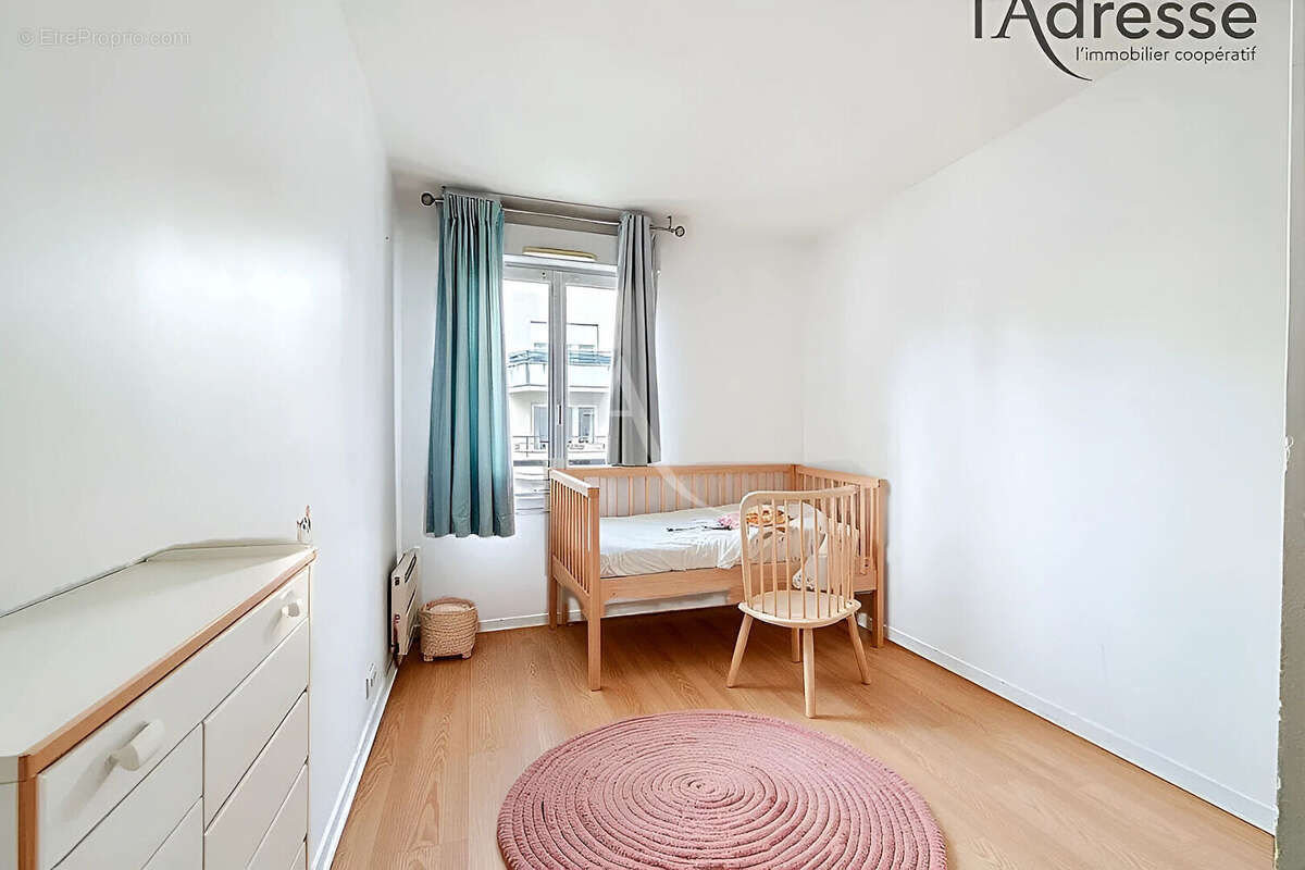 Appartement à SURESNES