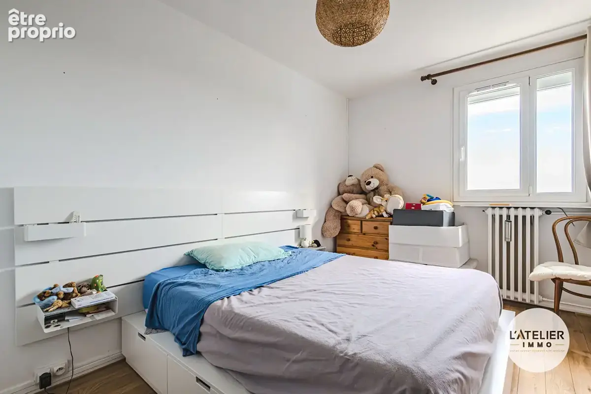 REIMS - Appartement 60 m² - 2 chambres - 7e étage avec ascenseur ? Vue panoramique - photo 6