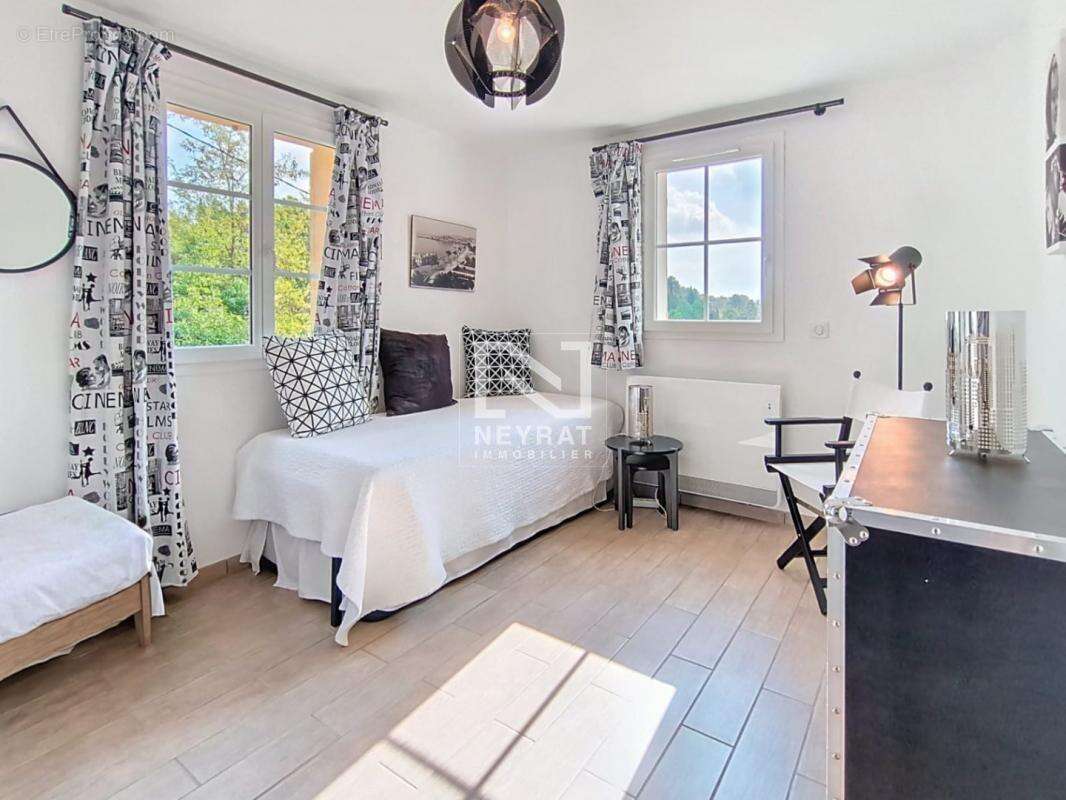 Maison à MONTAUROUX