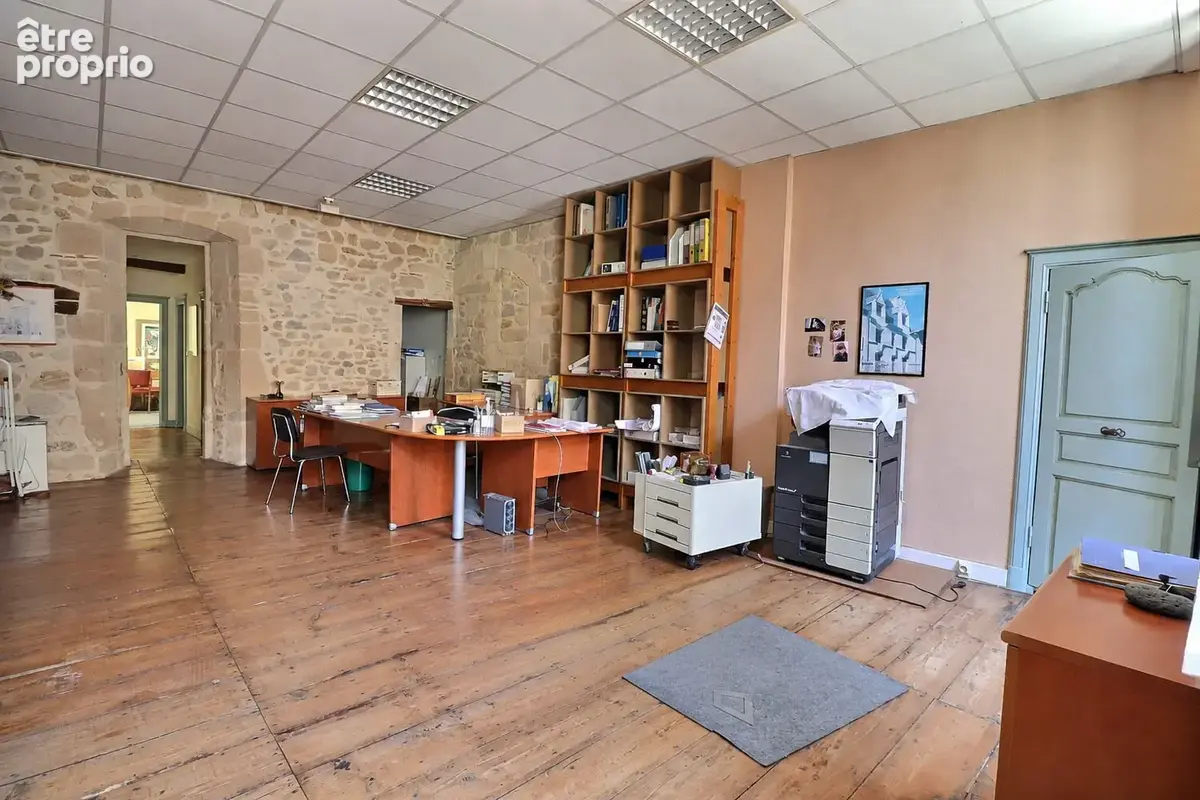 Bazas – immeuble de caractère à fort potentie - photo 3