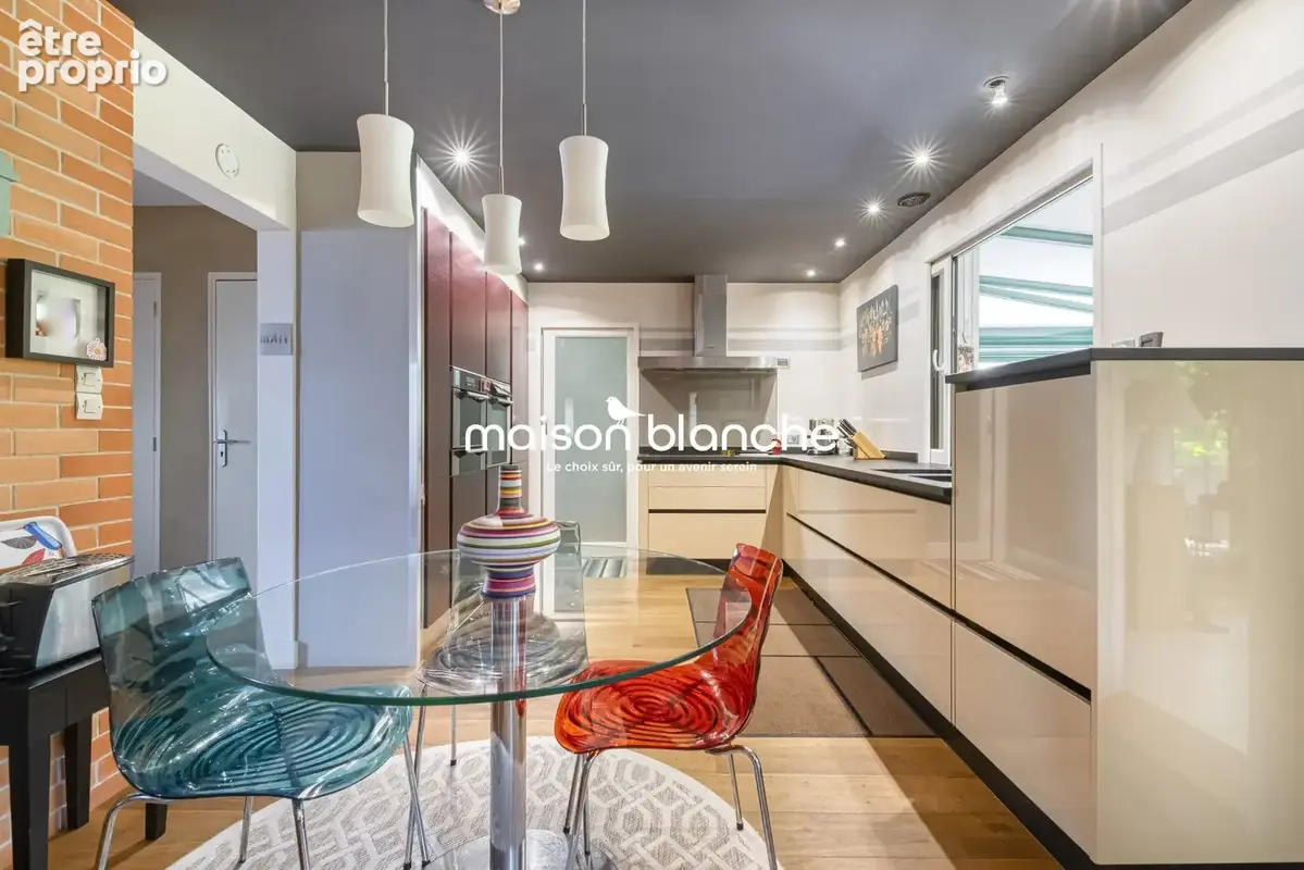 Maison 6 pièces 206 m² à vendre à Les Ponts-De-Ce (49130) - photo 5