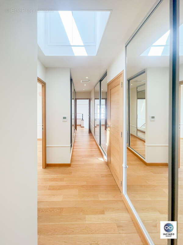 Appartement à LE PLESSIS-ROBINSON