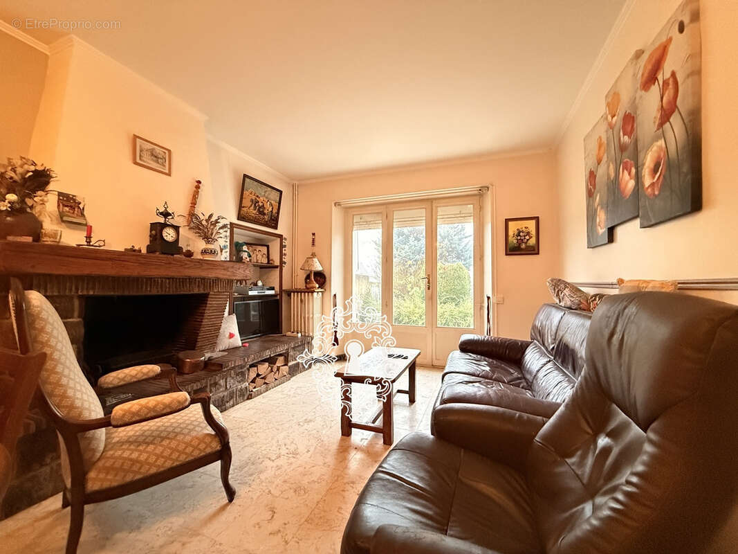 Maison à DONNEMARIE-DONTILLY