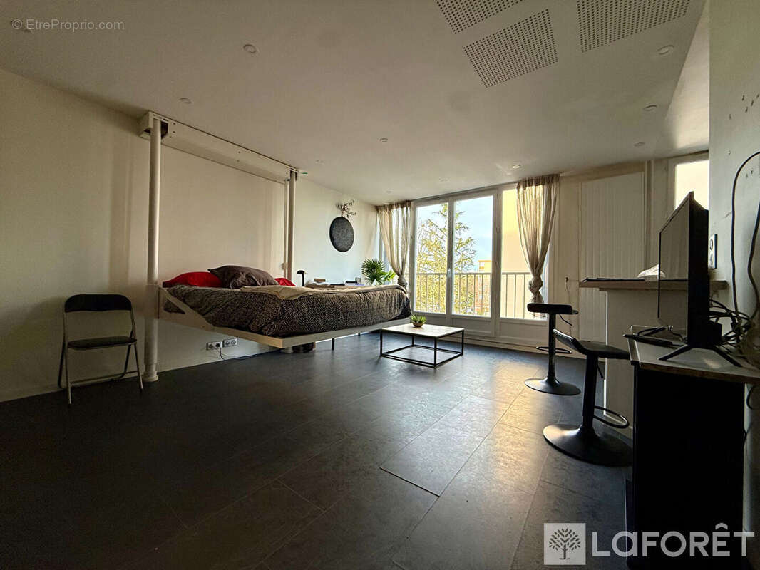 Appartement à LE PLESSIS-TREVISE