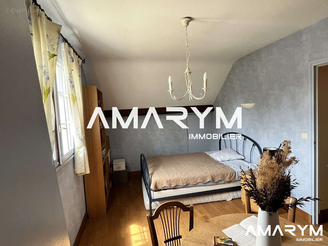 Maison à PONTS-ET-MARAIS