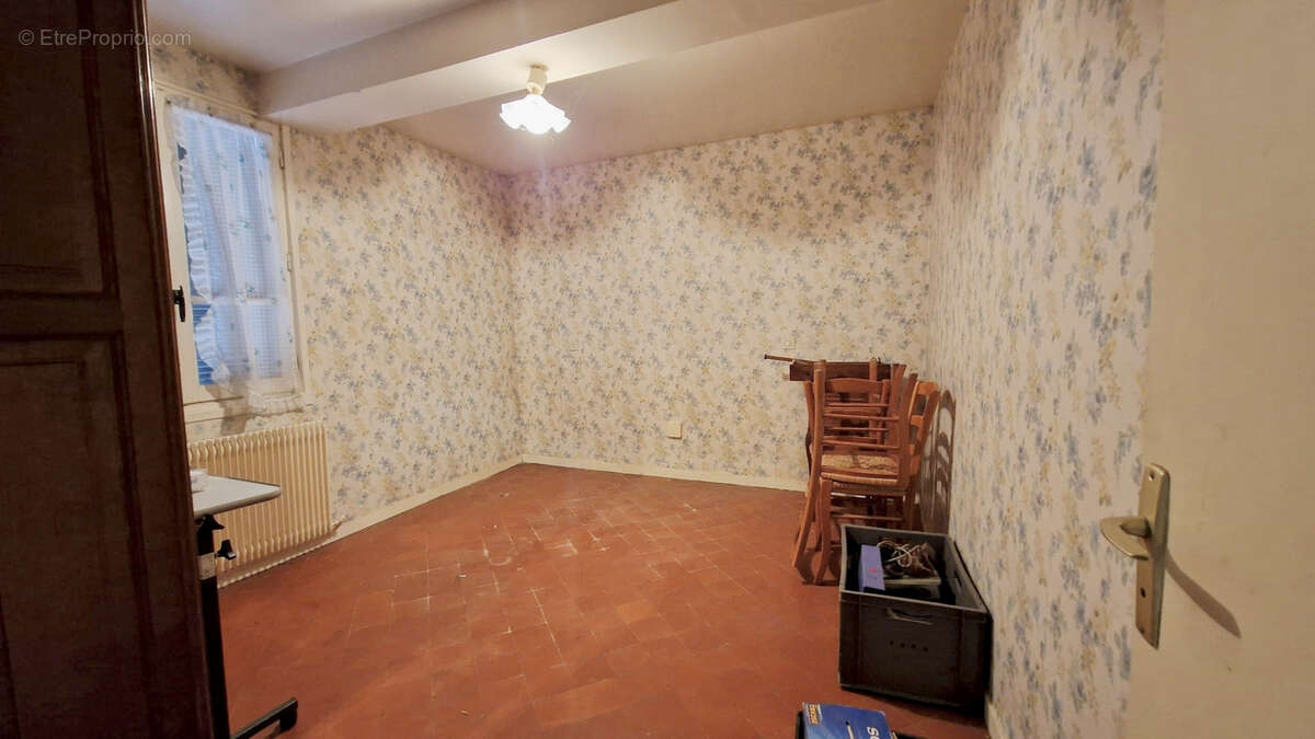Maison à COIVREL