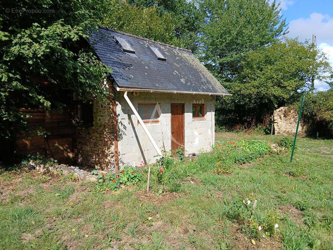 Terrain à BOUILLE-MENARD