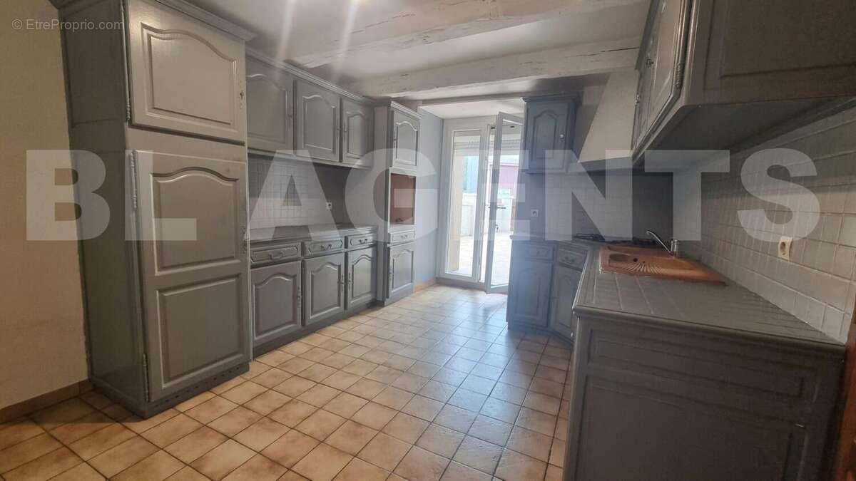 f4a1fa19-ee11-46a7-981f-7d6f81b88c34 - Maison à FRANCHEVAL