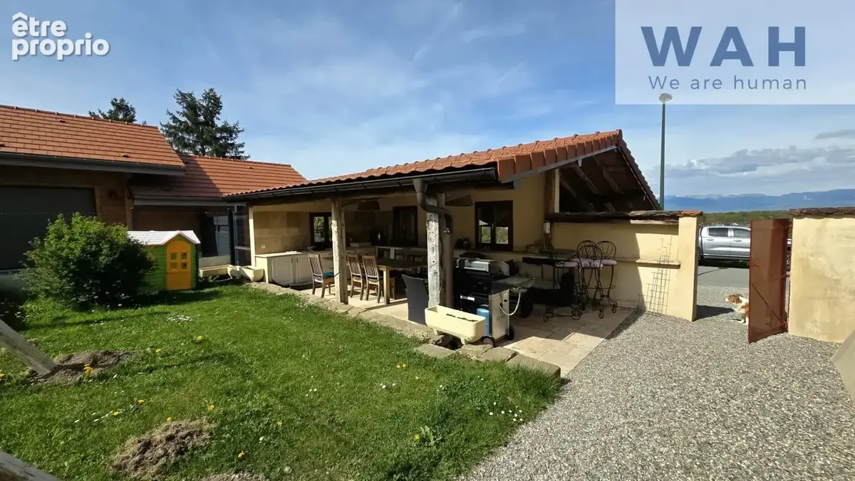 T3 DUPLEX avec jardin privatif et annexes dans un corps de f - photo 11