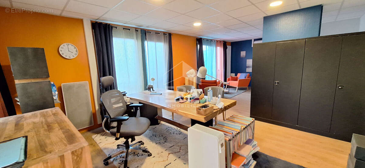 Autre à BOURG-EN-BRESSE