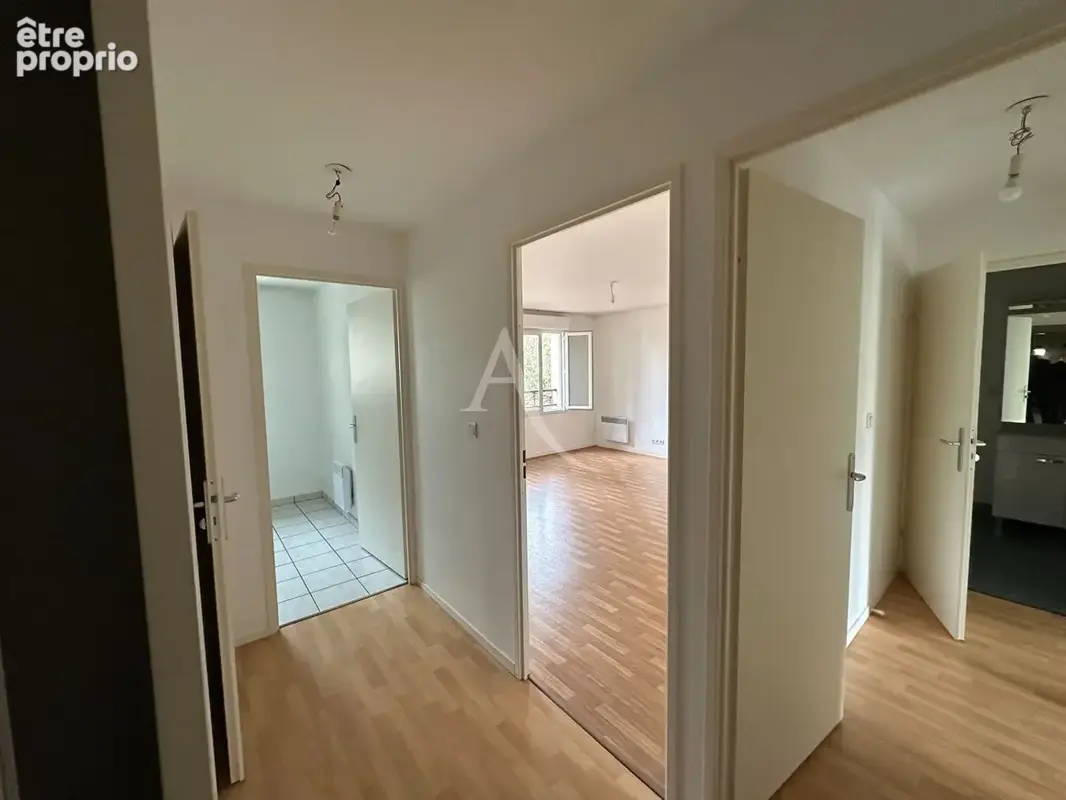 Appartement La Chaussee Saint Victor 3 pièce(s) 69 m2 - photo 3
