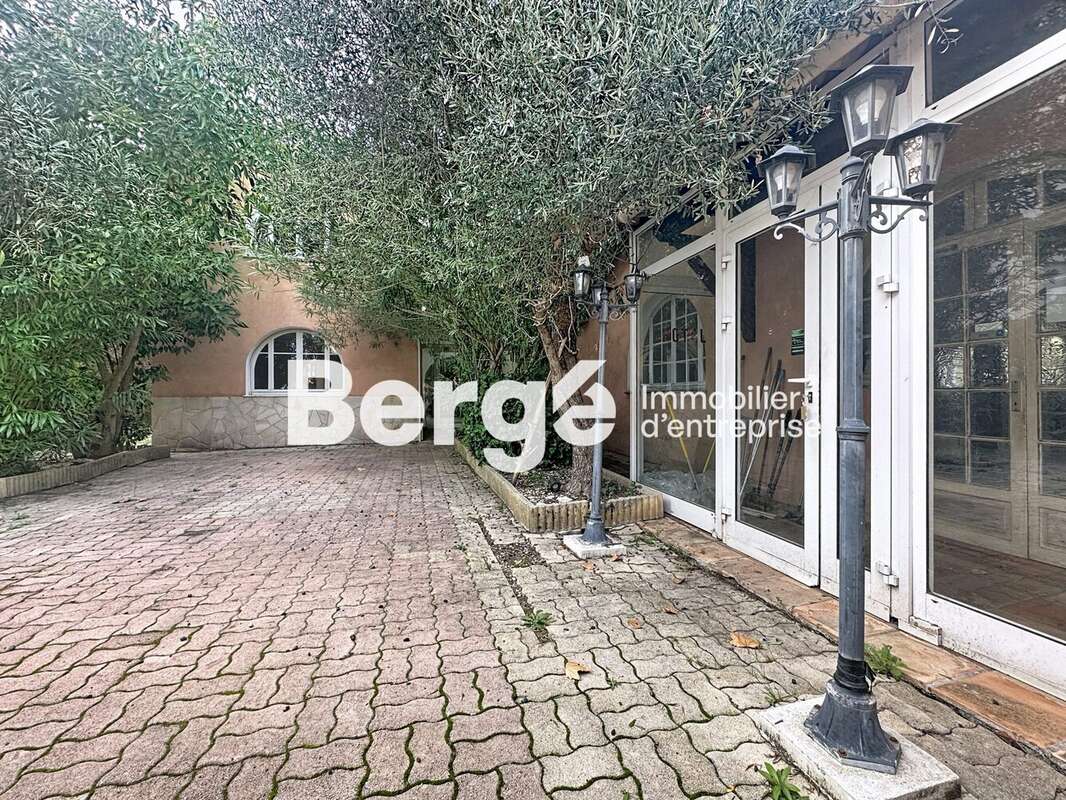 Commerce à CAGNES-SUR-MER