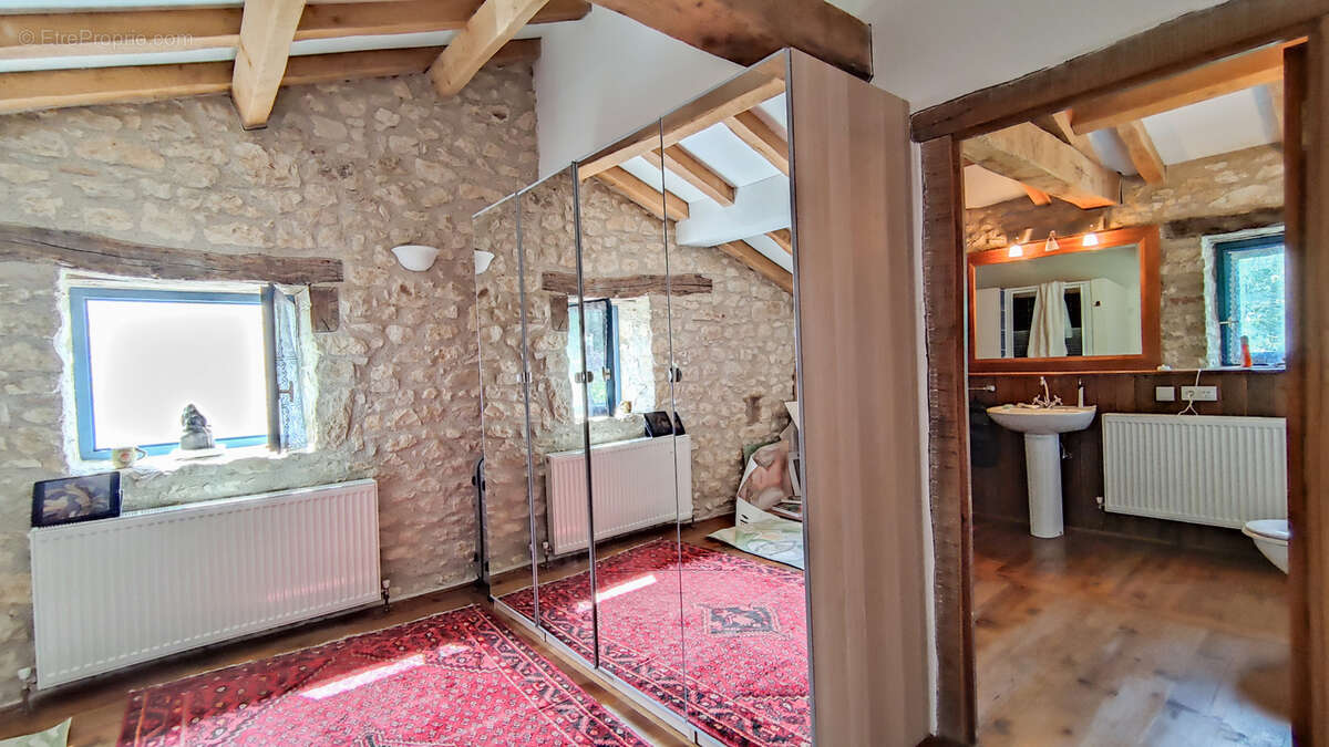 Maison à BAGAT-EN-QUERCY